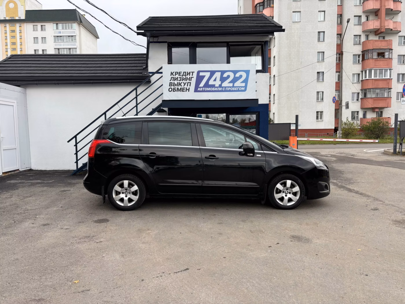 Peugeot 5008 фото 4