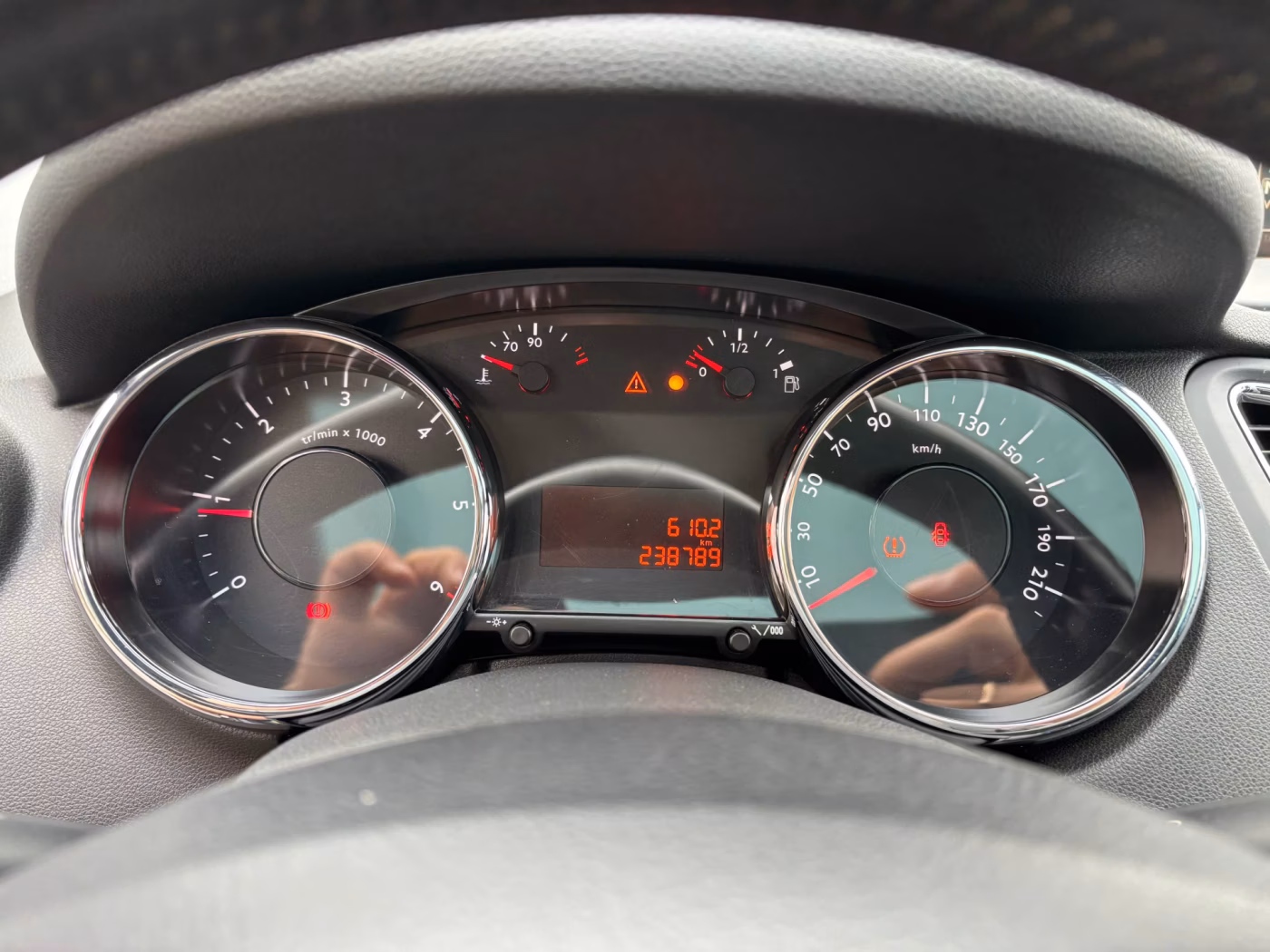 Peugeot 5008 фото 11