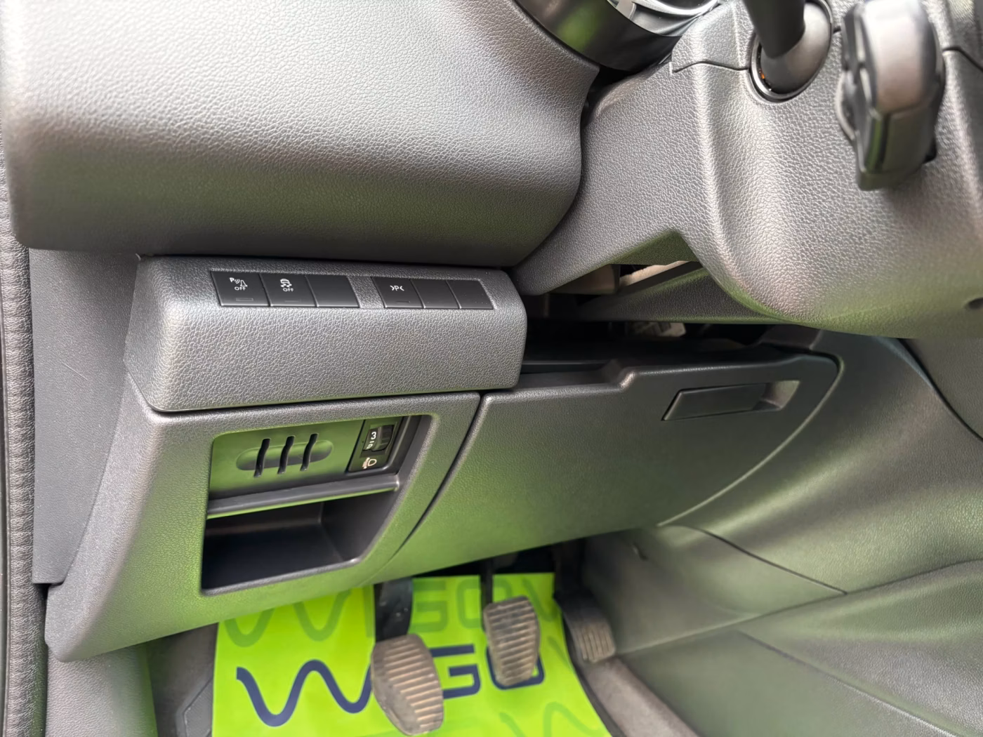Peugeot 5008 фото 14