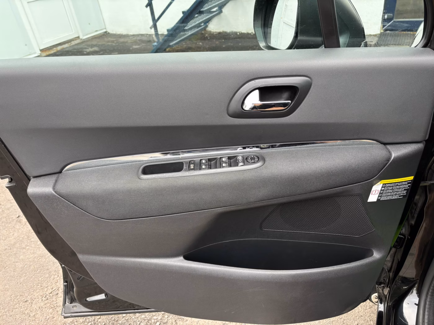 Peugeot 5008 фото 15