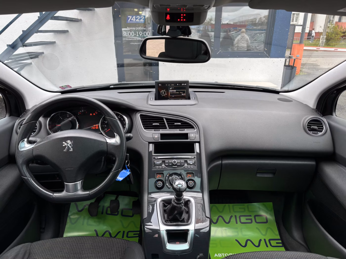 Peugeot 5008 фото 17