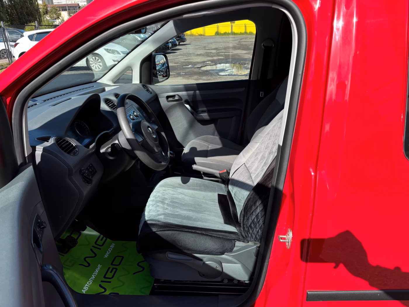 Volkswagen Caddy фото 9
