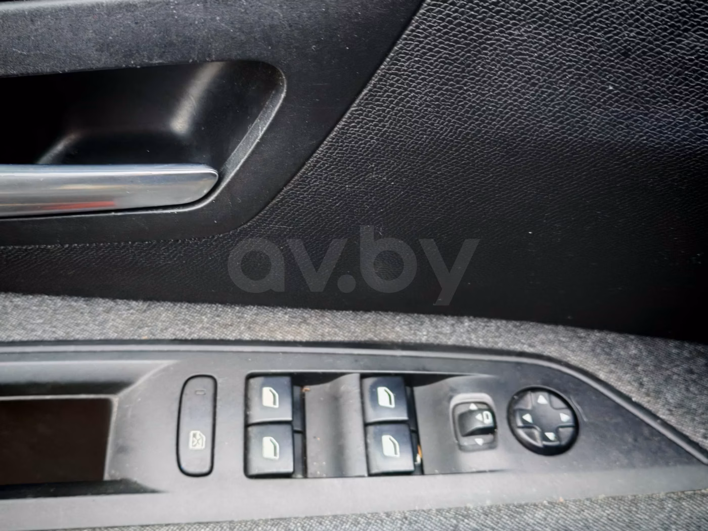 Peugeot 5008 фото 14