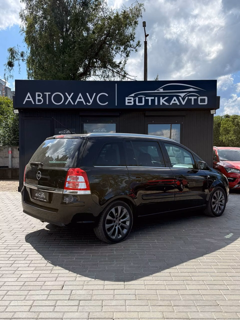 Opel Zafira фото 7