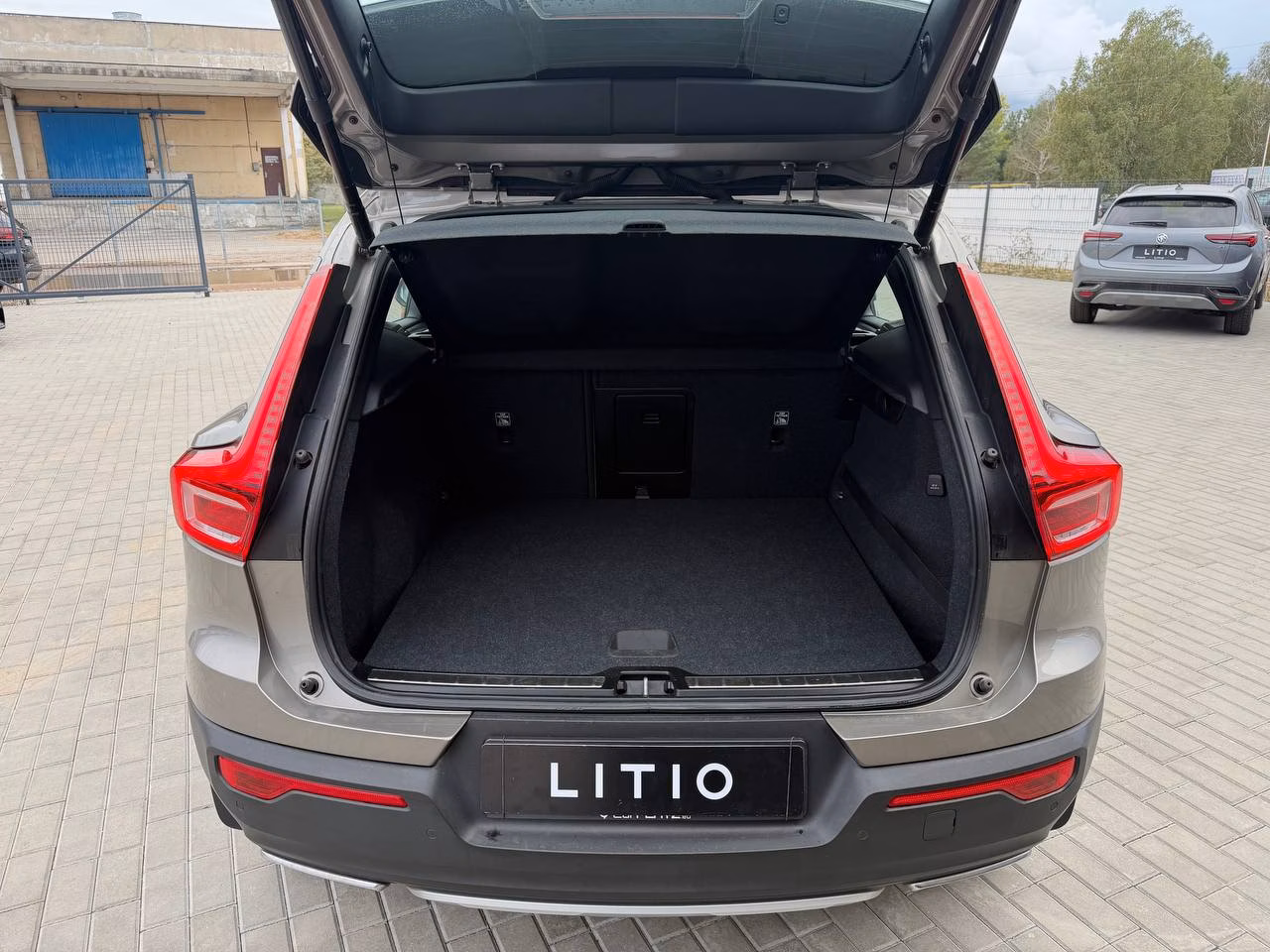 Volvo XC40 фото 7