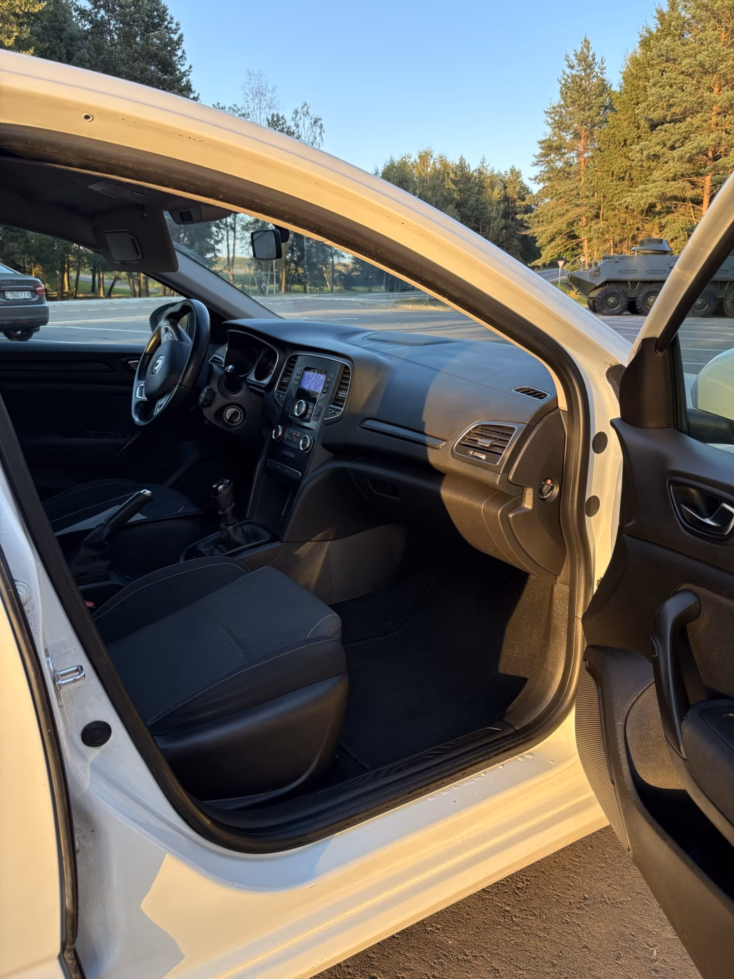 Renault Megane фото 10