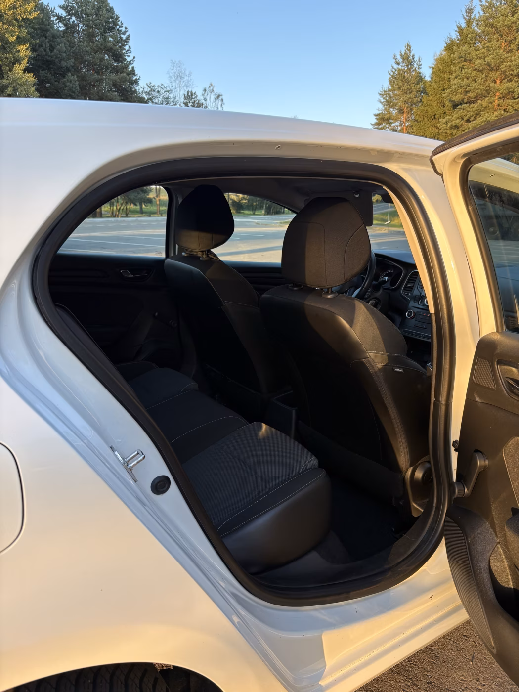 Renault Megane фото 11