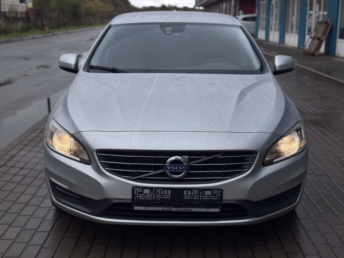 Volvo V60 фото 2