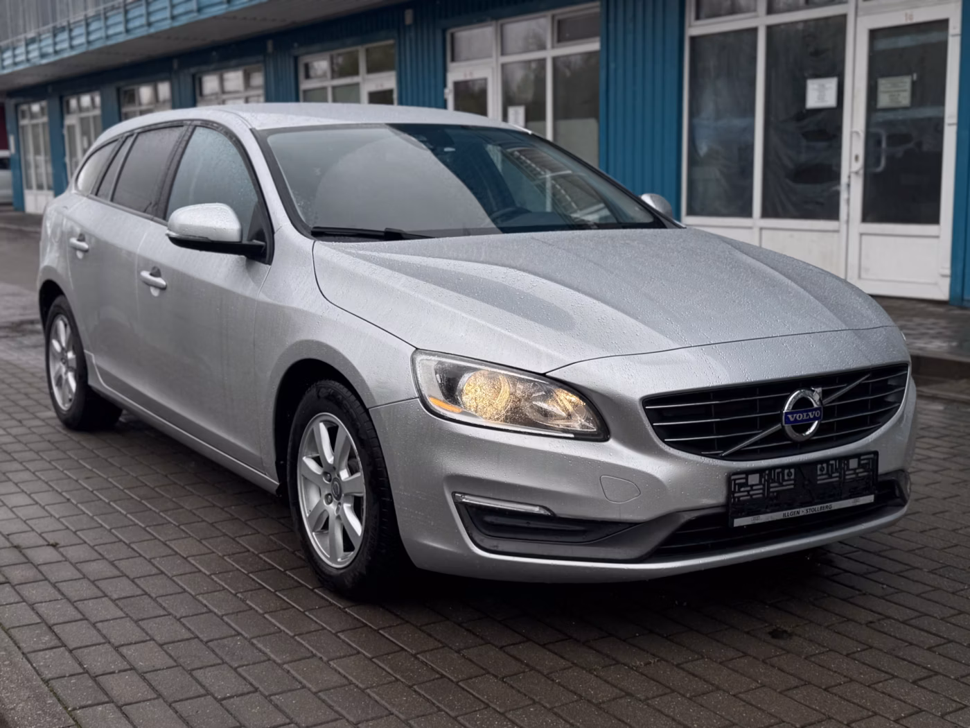 Volvo V60 фото 3