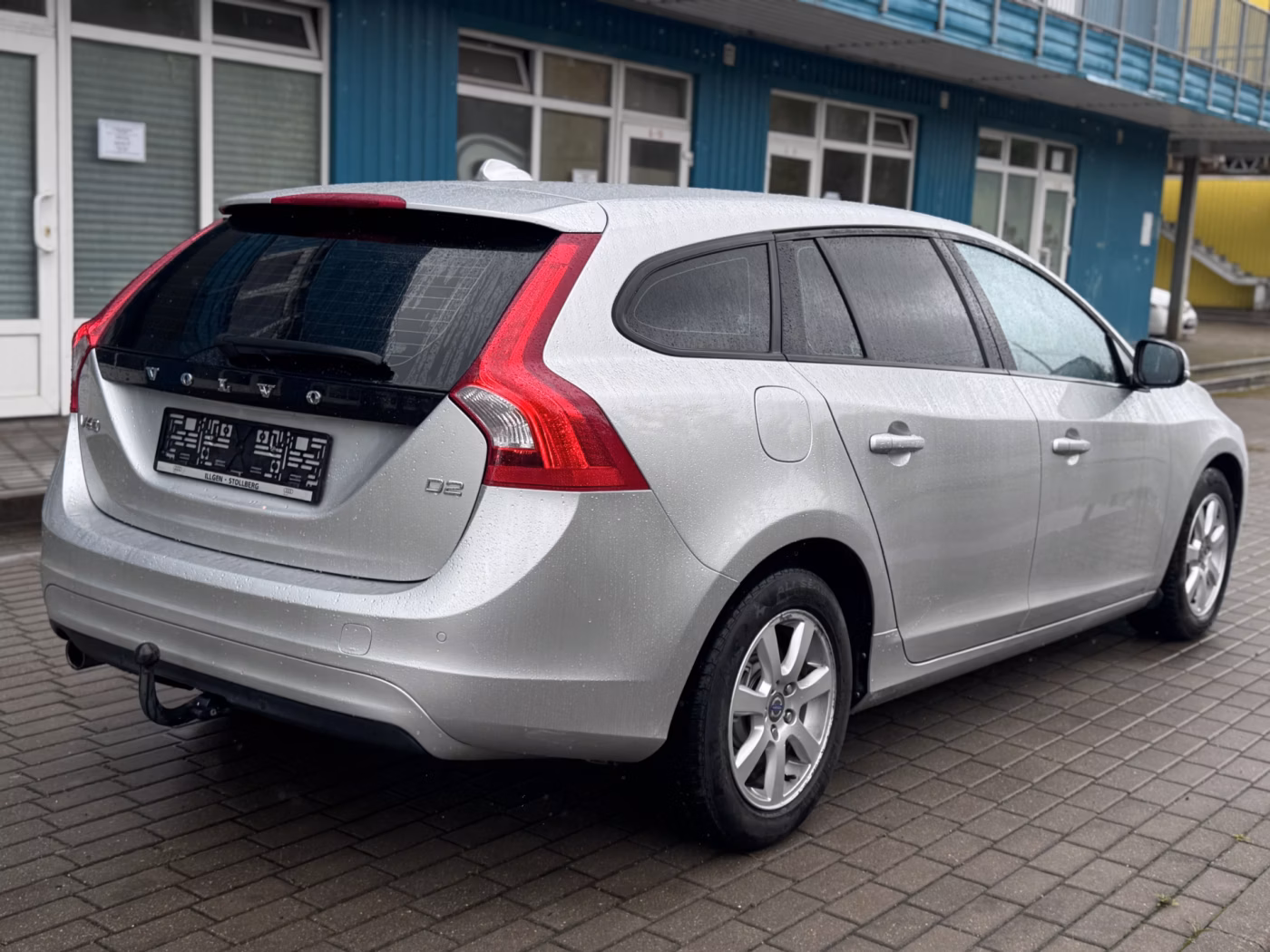 Volvo V60 фото 6