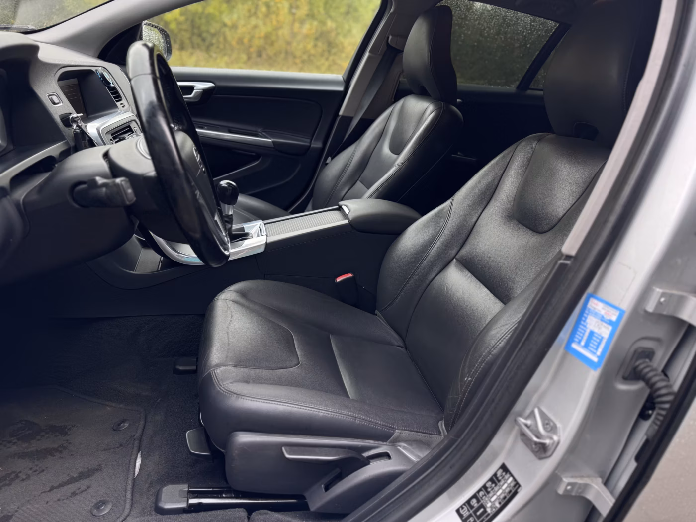 Volvo V60 фото 17