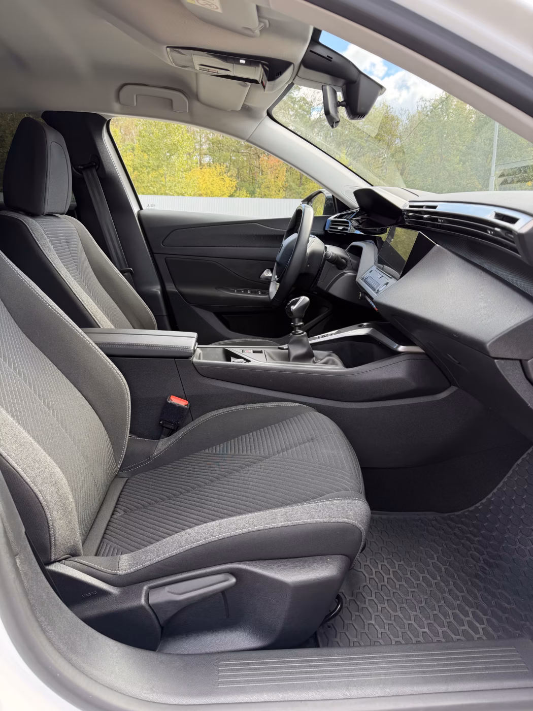 Peugeot 308 фото 9