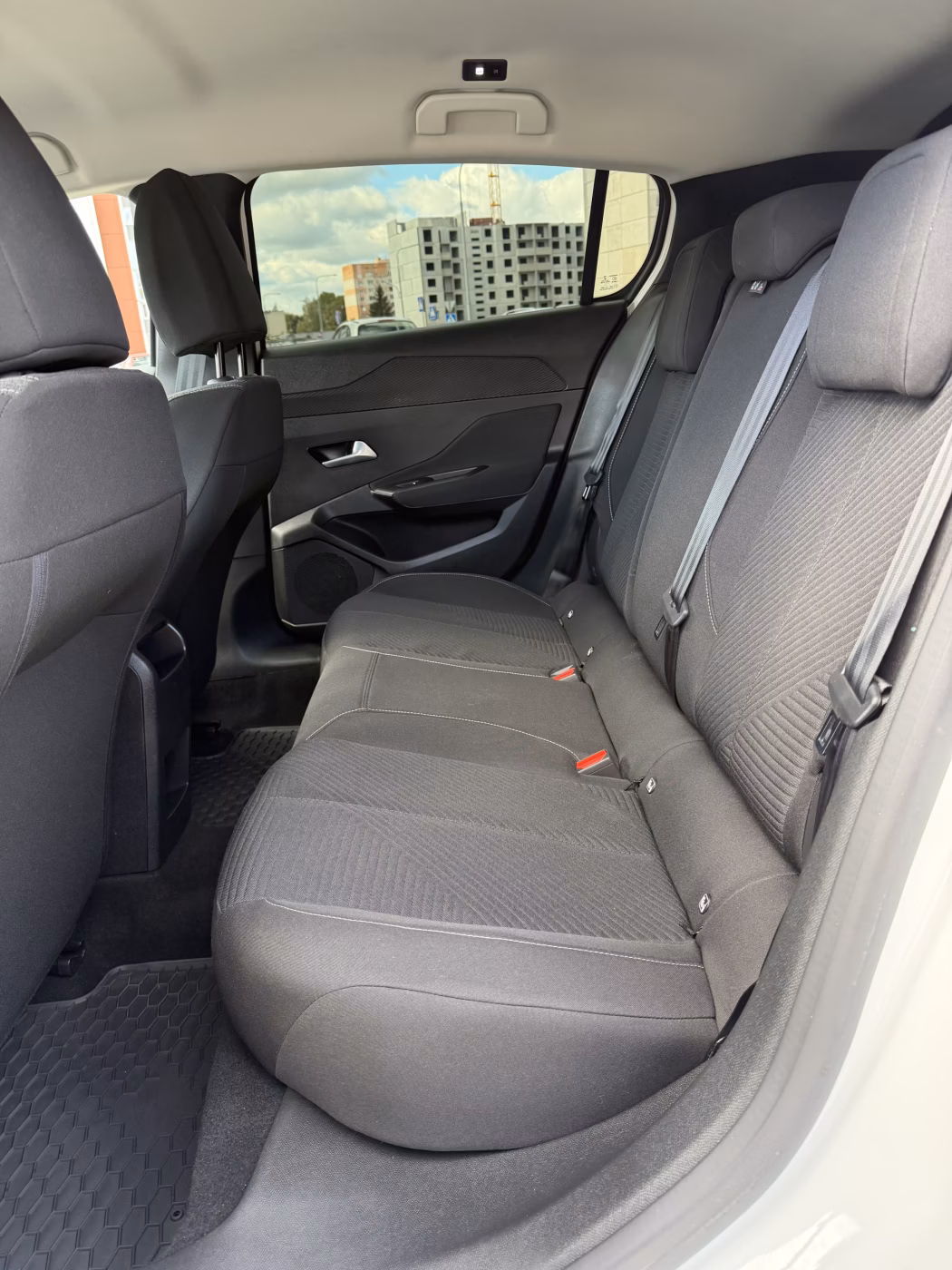 Peugeot 308 фото 10