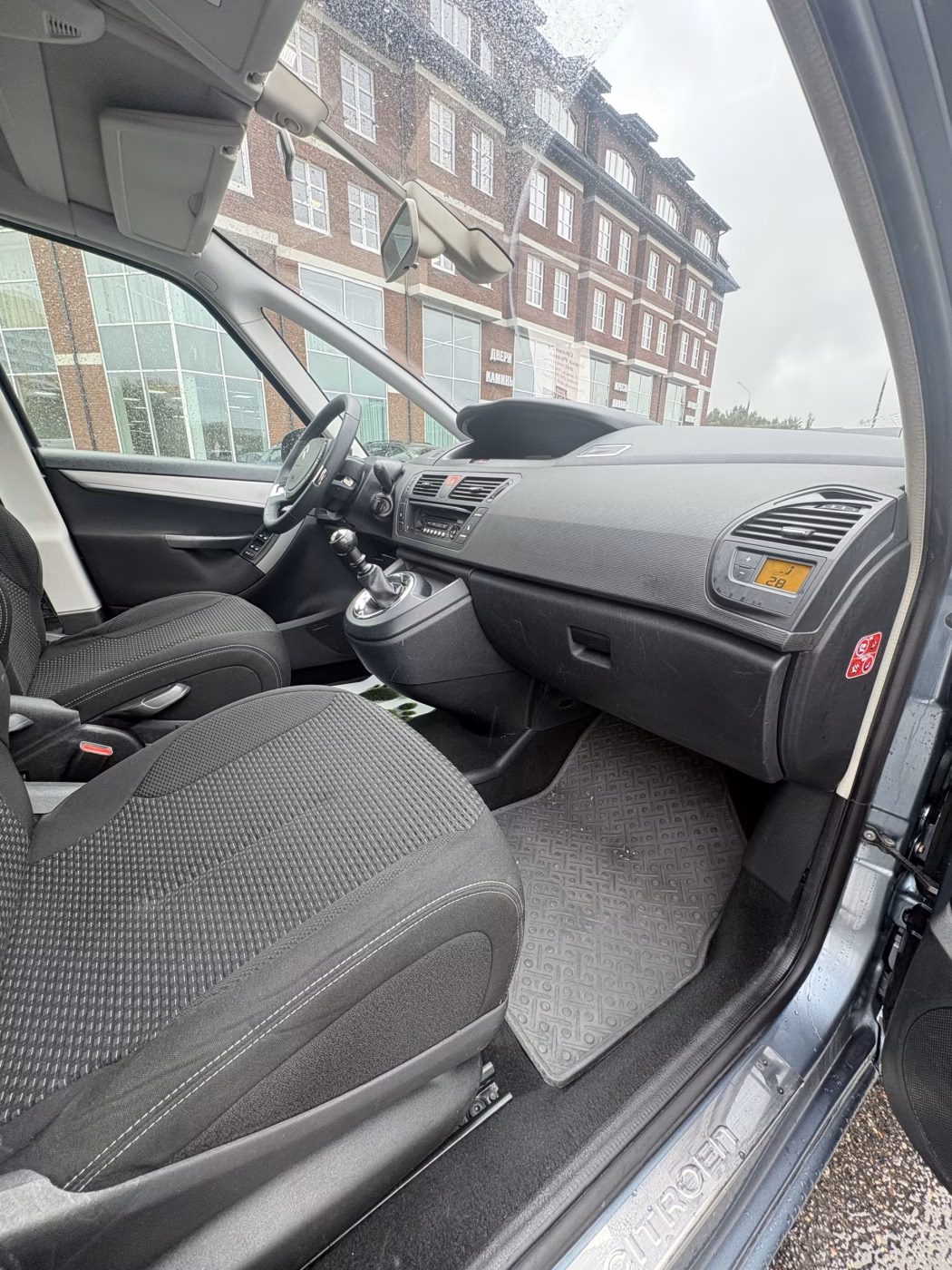 Citroen C4 Grand Picasso фото 12