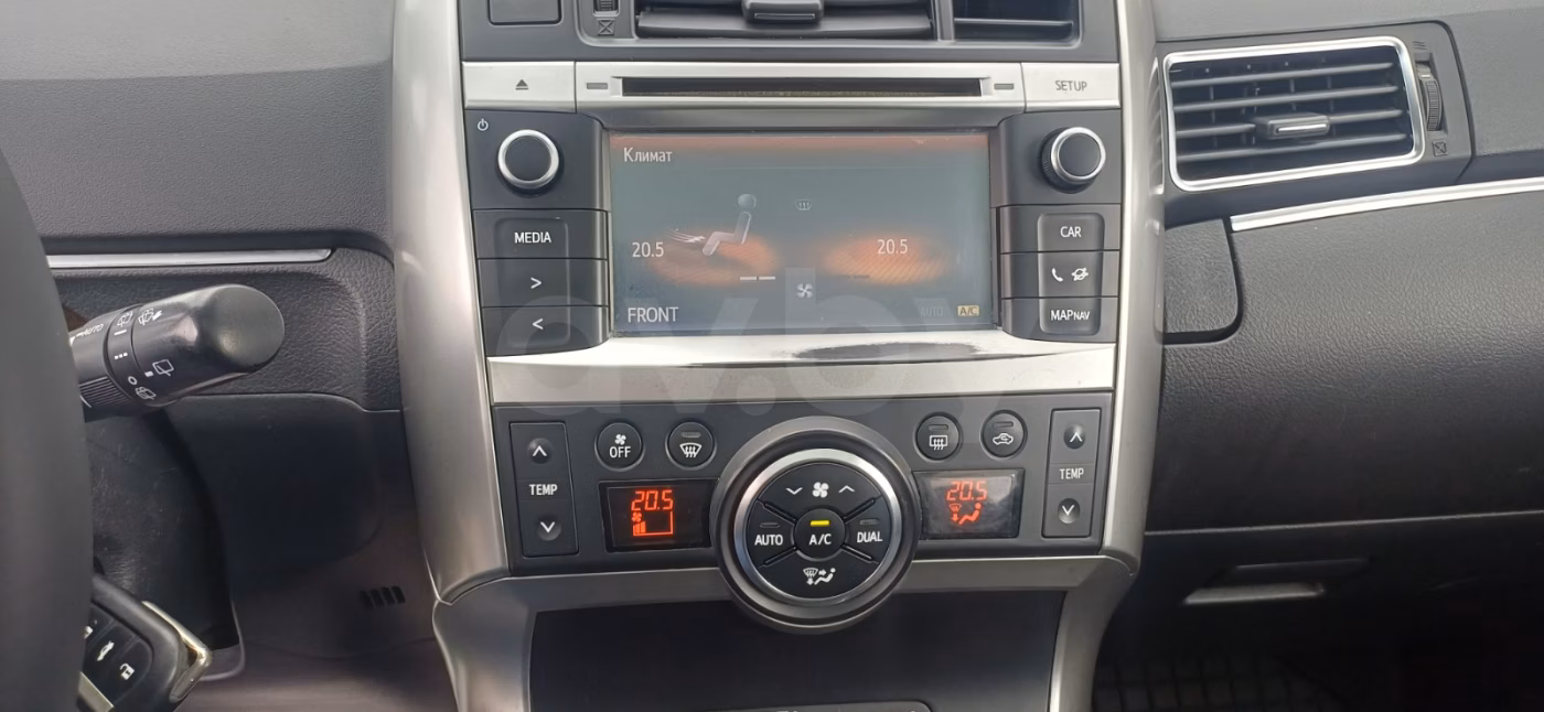 Toyota Verso фото 19