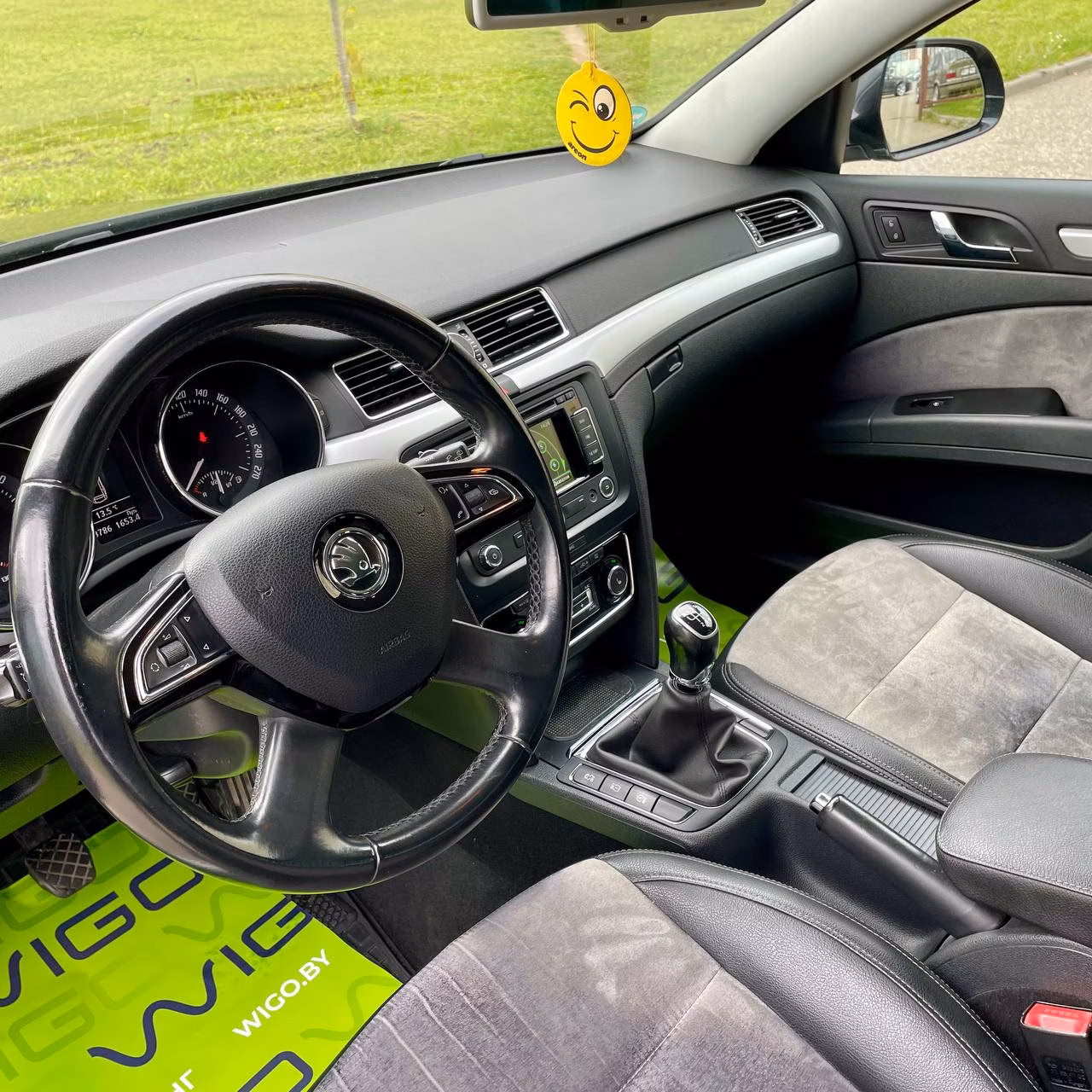 Skoda Superb фото 7