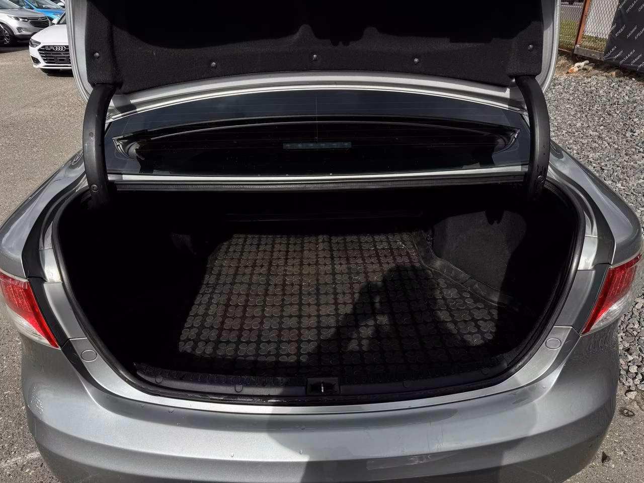 Toyota Avensis фото 17
