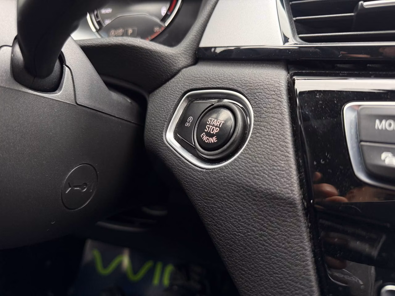 BMW X1 фото 12