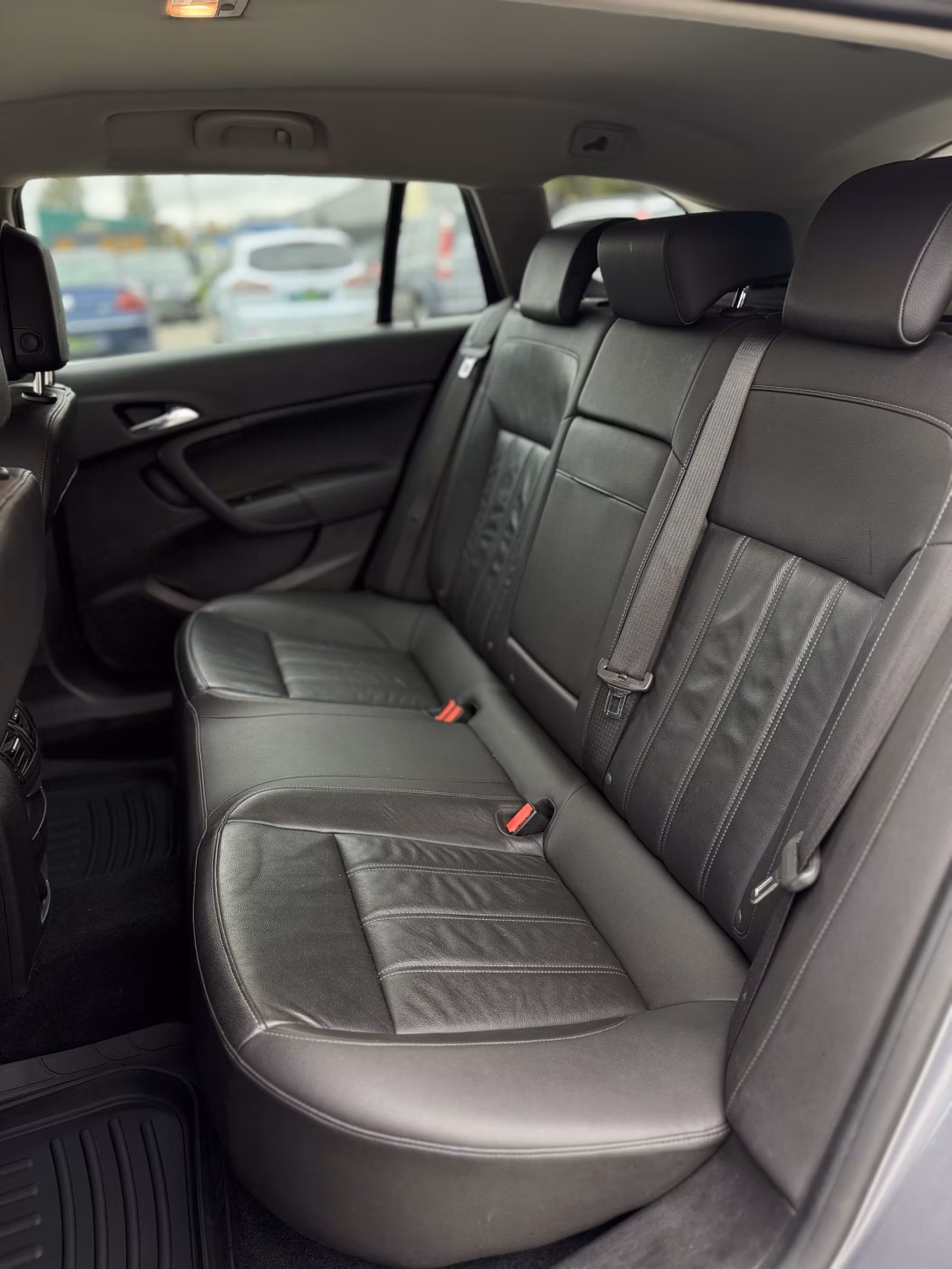 Opel Insignia фото 13