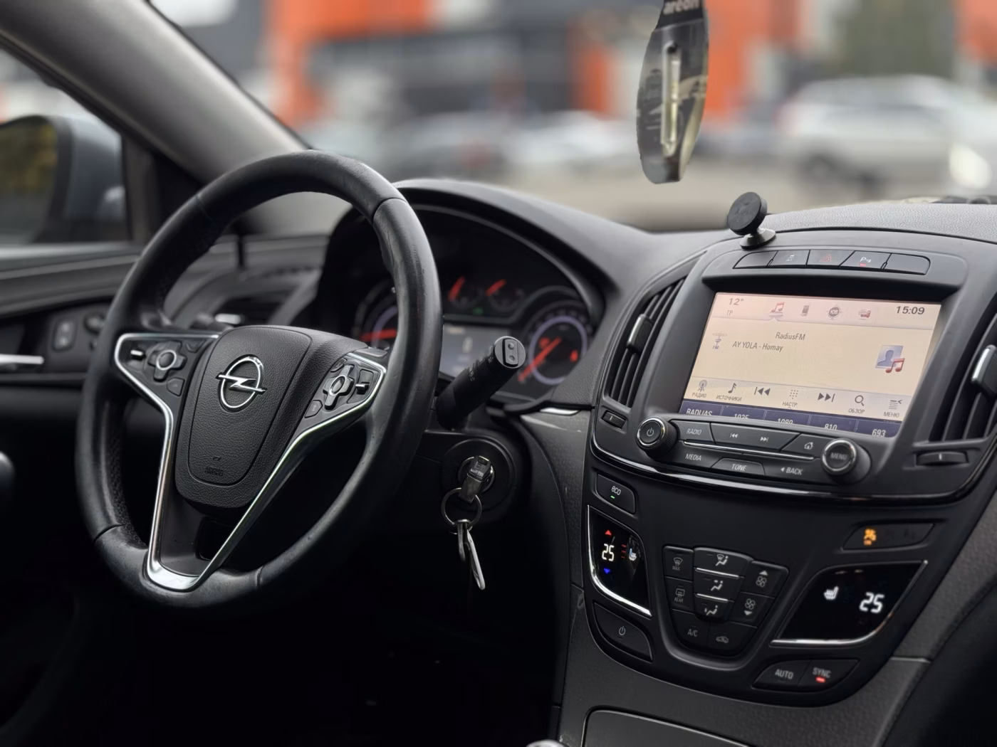 Opel Insignia фото 17