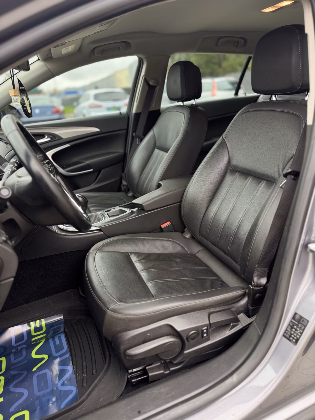 Opel Insignia фото 19