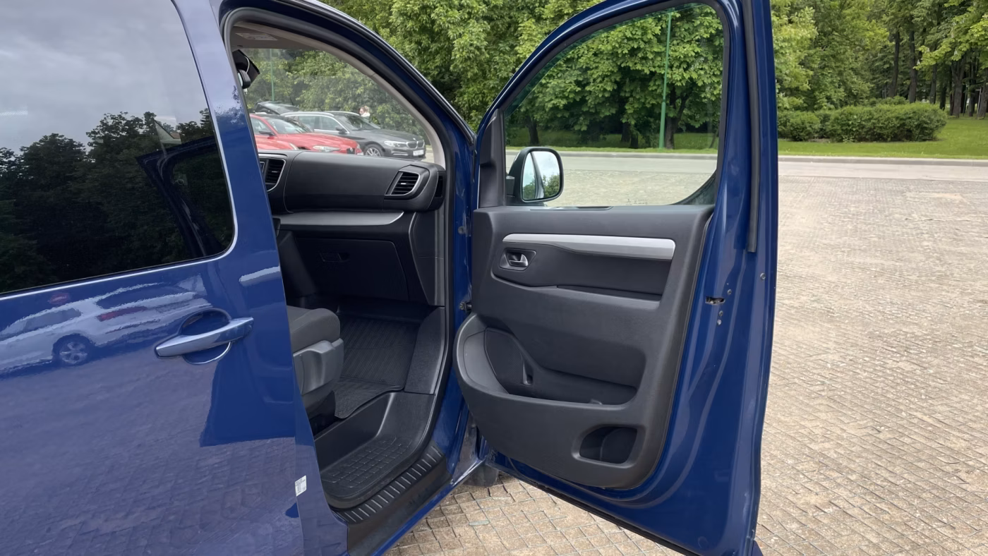 Citroen SpaceTourer фото 15