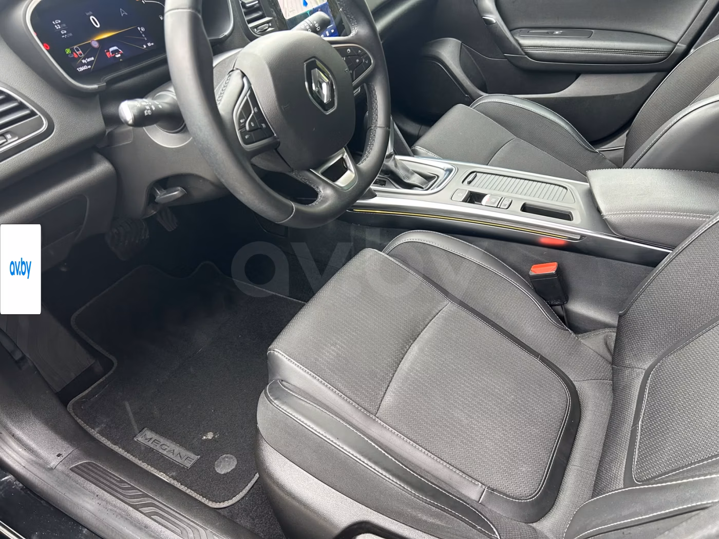 Renault Megane фото 15