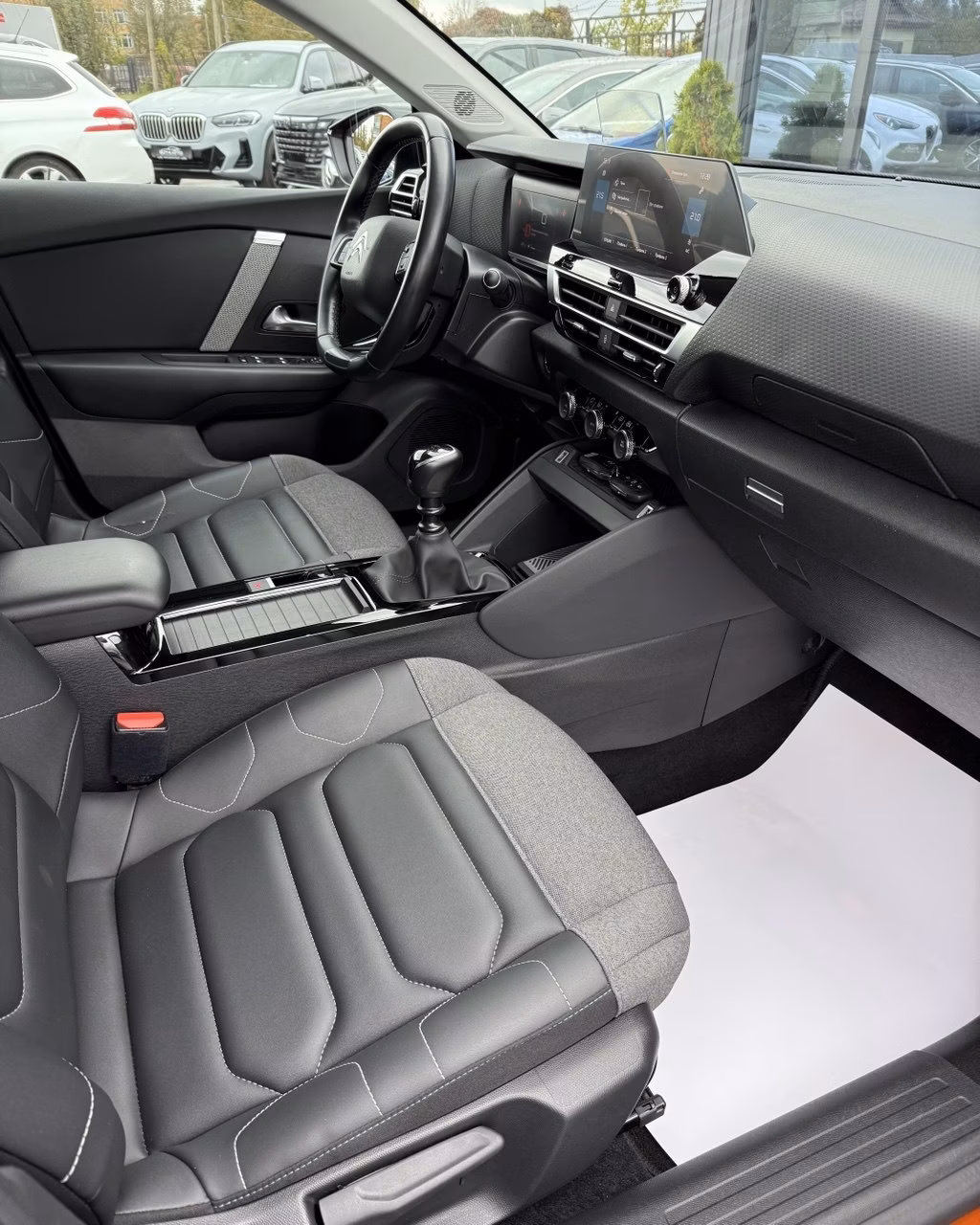 Citroen C4 фото 13