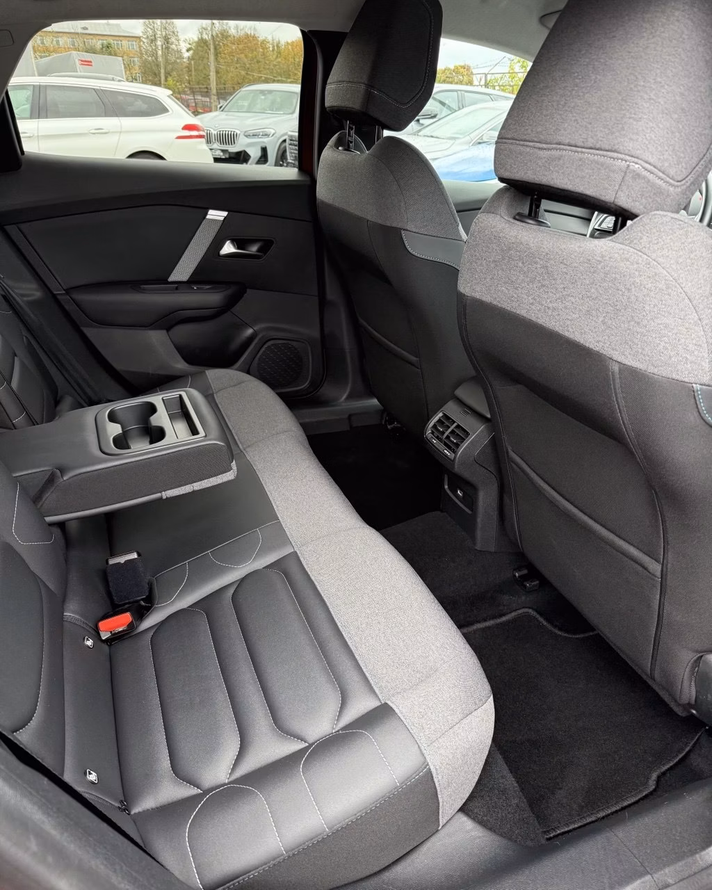 Citroen C4 фото 14