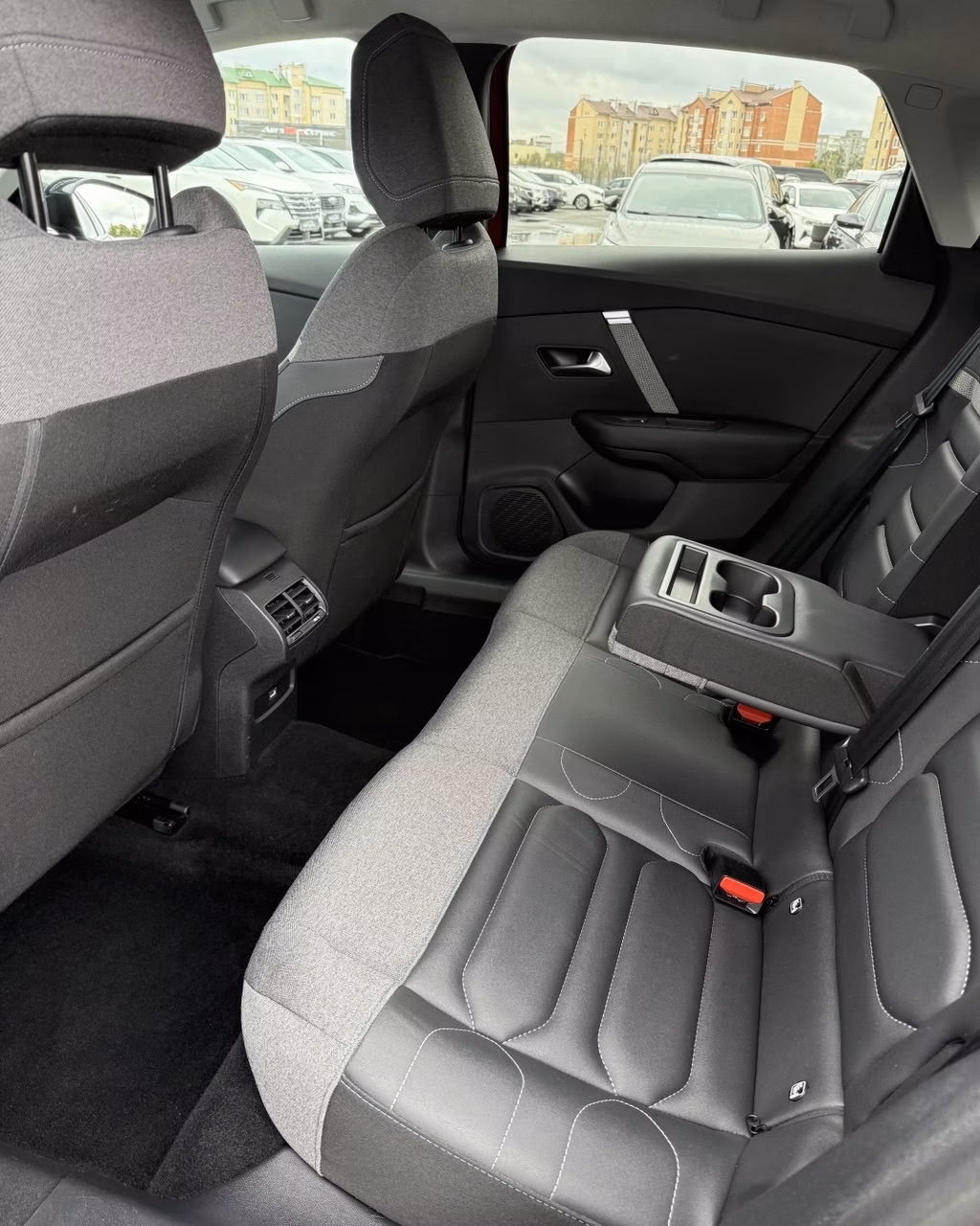 Citroen C4 фото 15