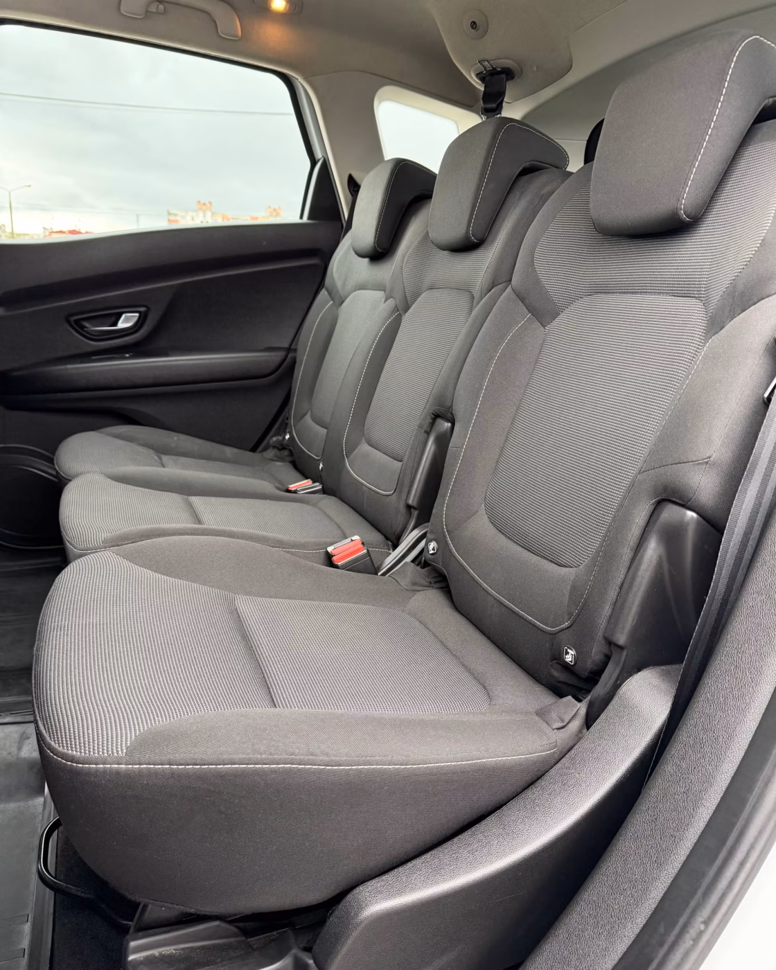 Renault Scenic фото 12