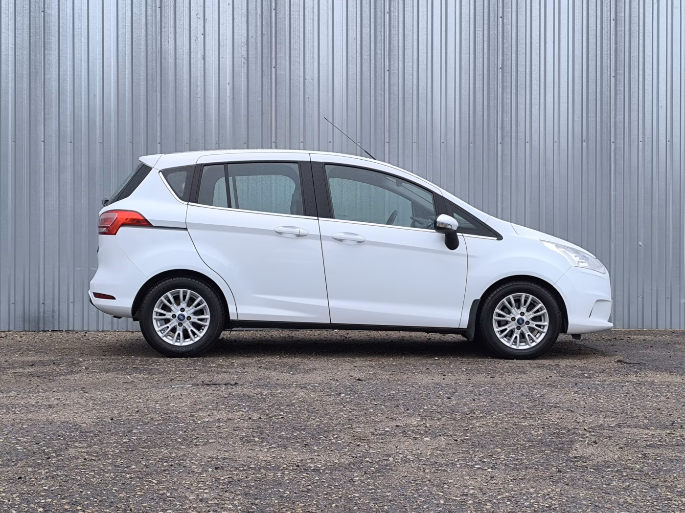 Ford B-MAX фото 3