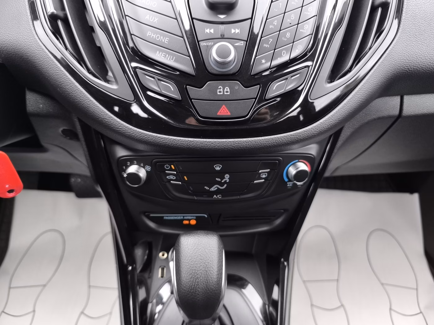 Ford B-MAX фото 17