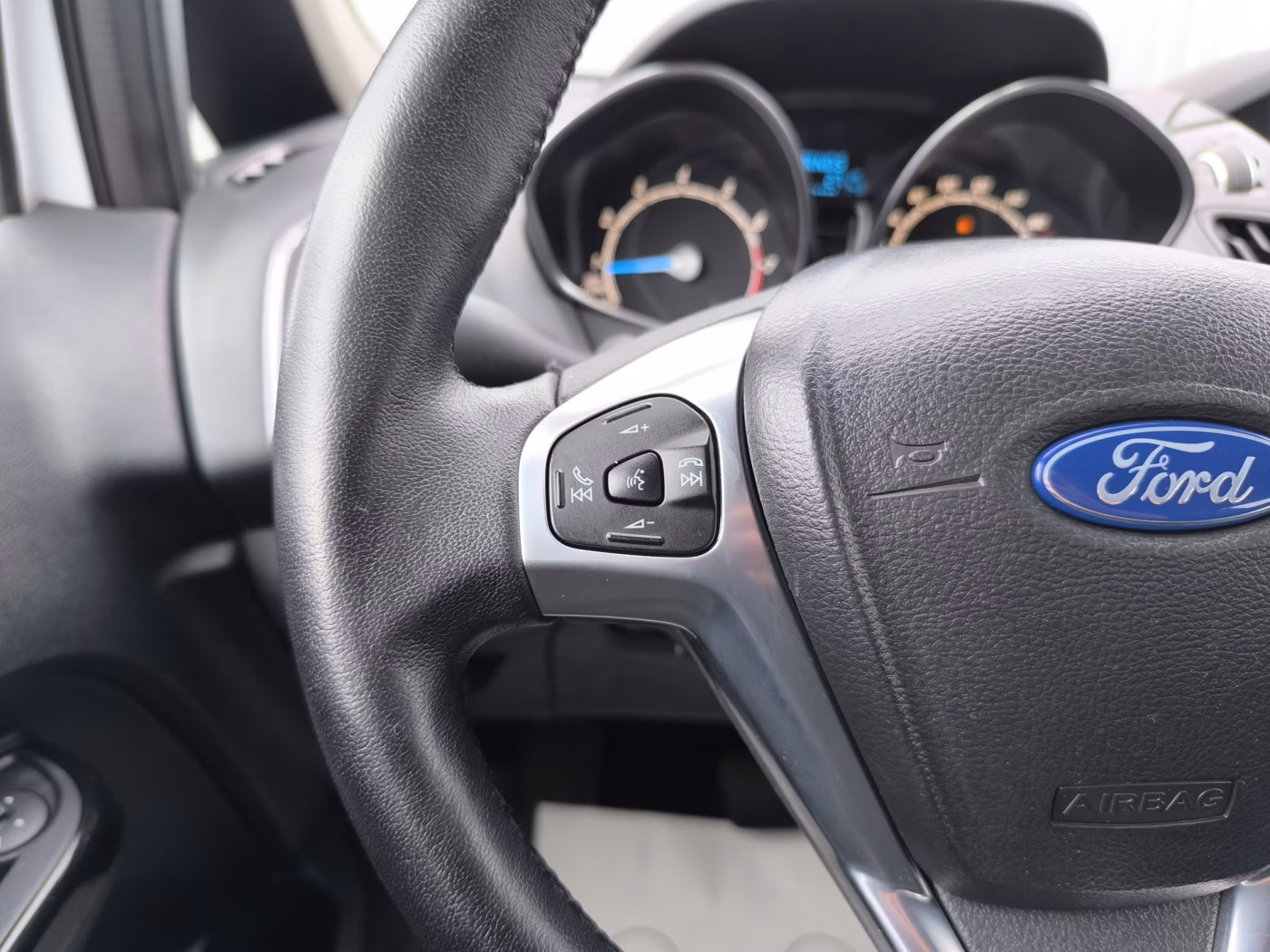 Ford B-MAX фото 20