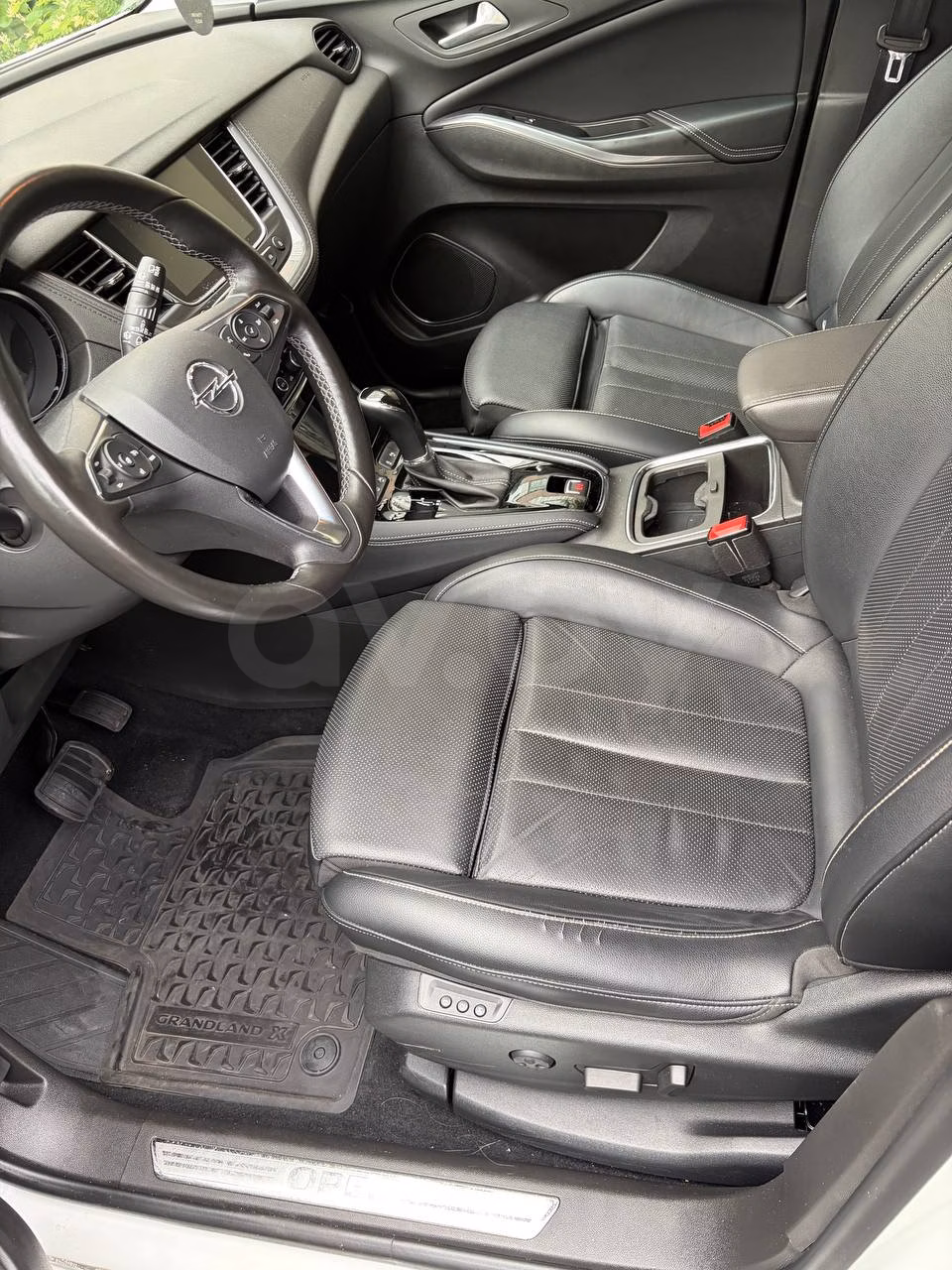 Opel Grandland X фото 12