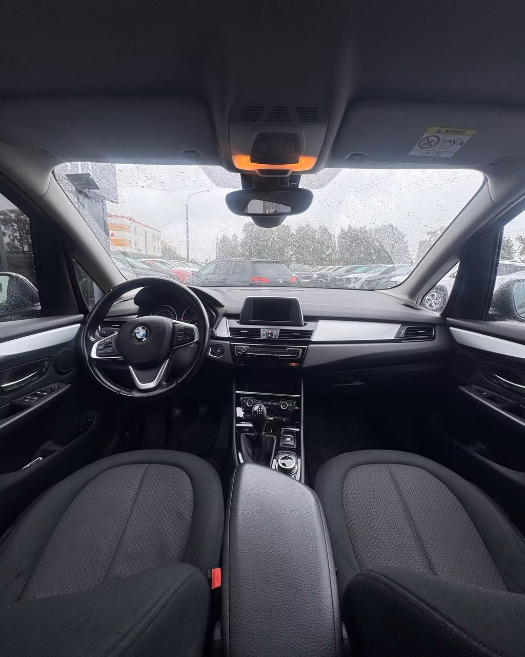 BMW 2 серия Active Tourer фото 9