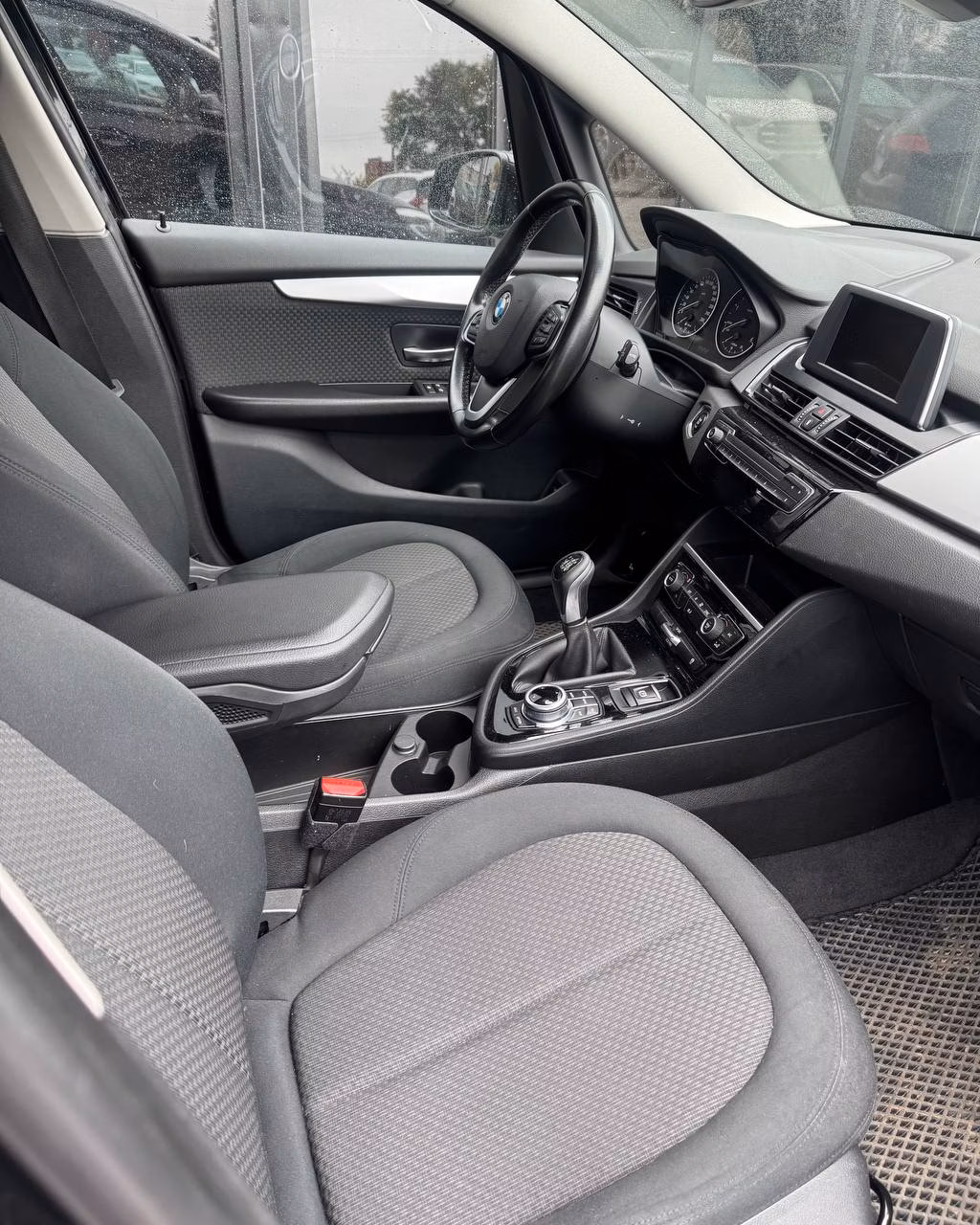 BMW 2 серия Active Tourer фото 14
