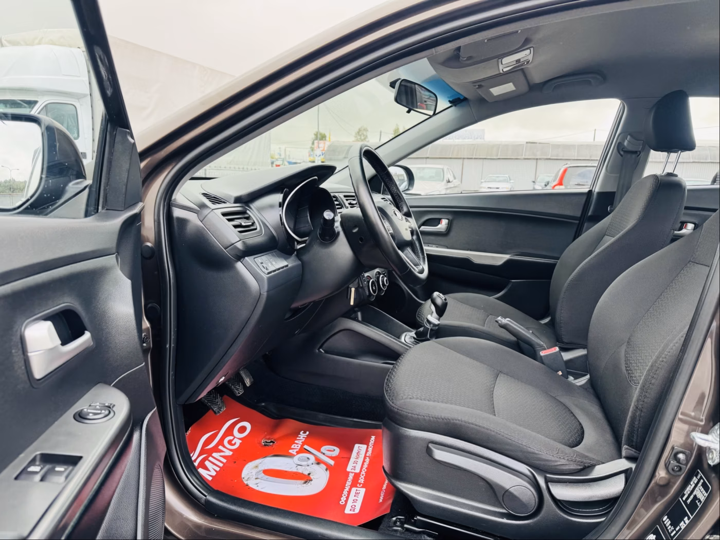 Kia Rio фото 5