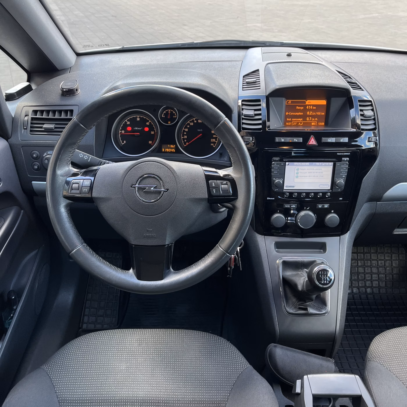 Opel Zafira фото 15