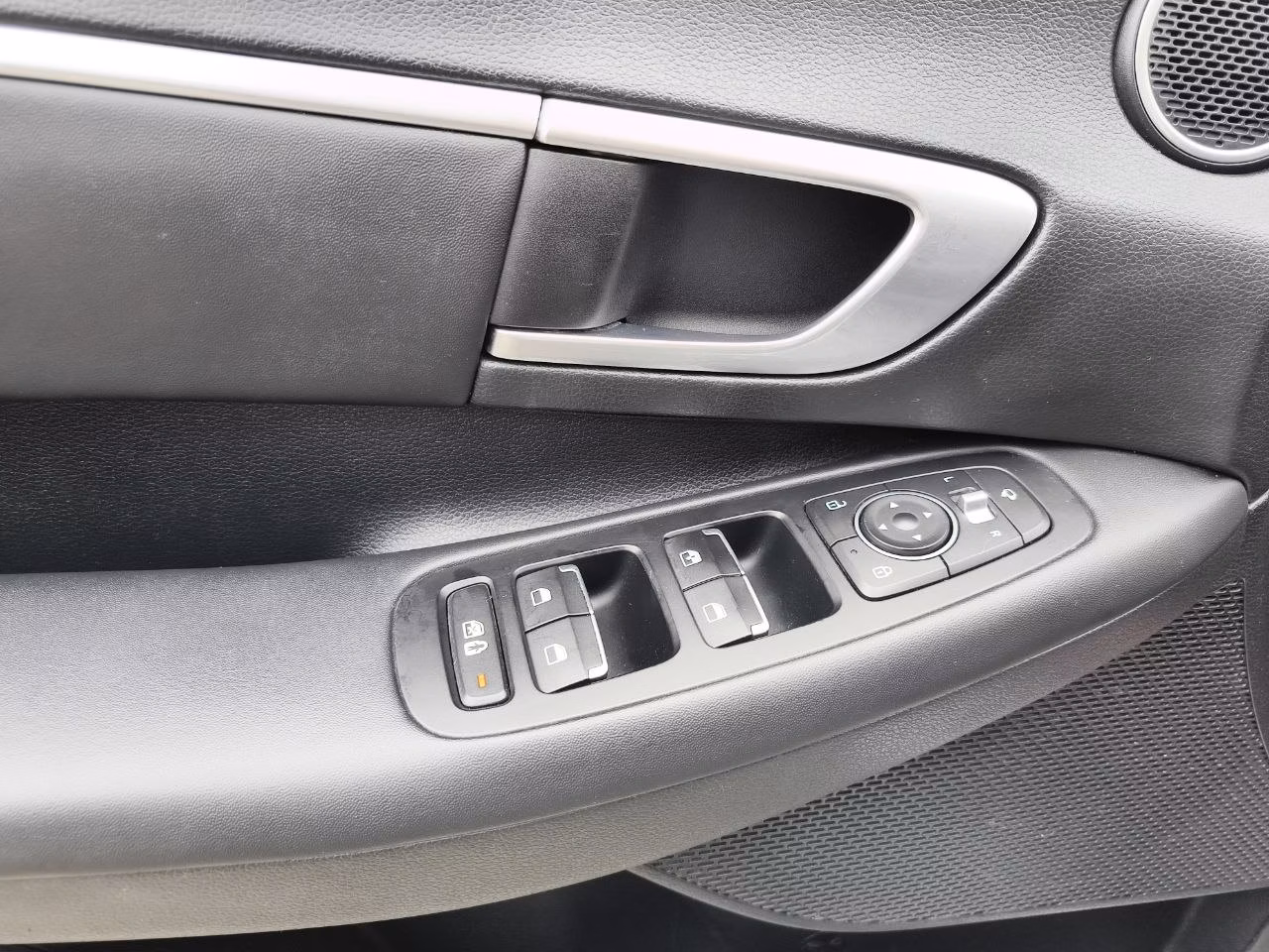 Hyundai Sonata фото 15