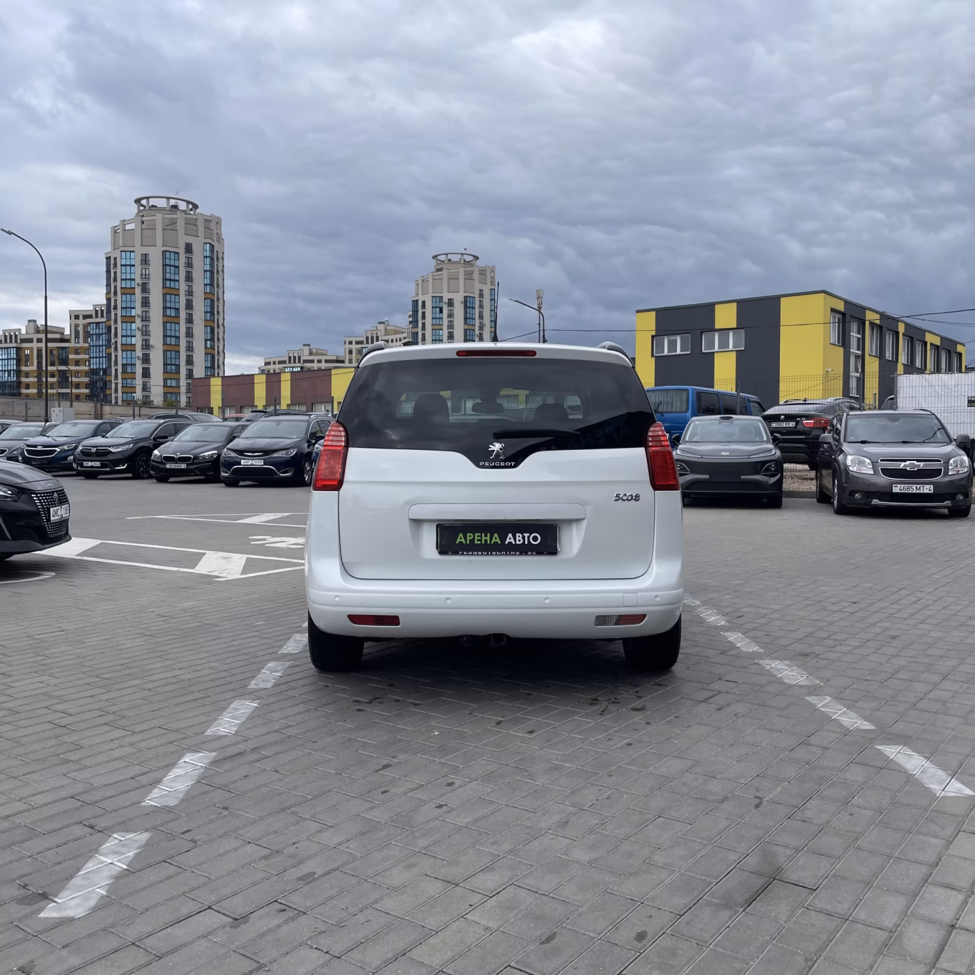 Peugeot 5008 фото 5
