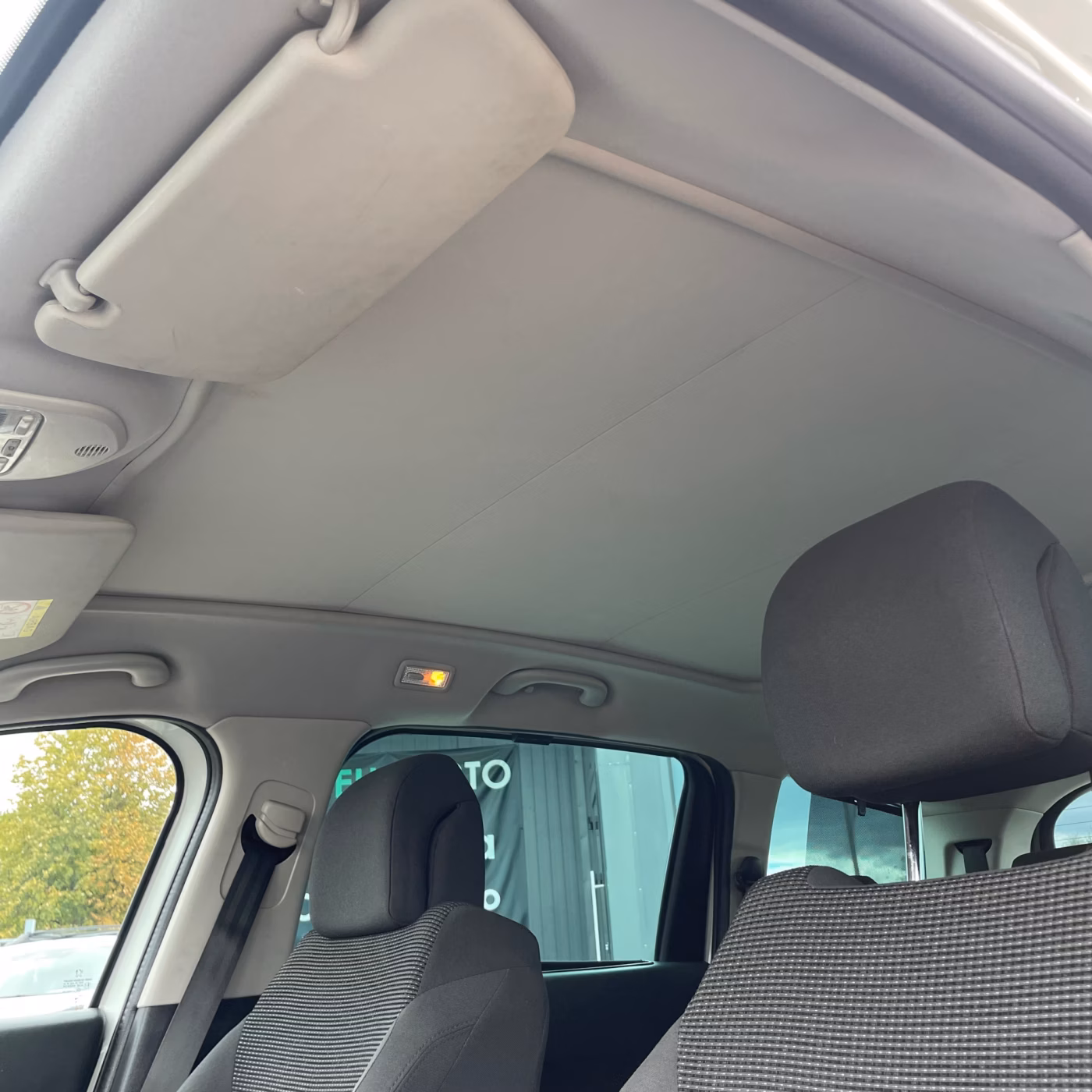 Peugeot 5008 фото 10