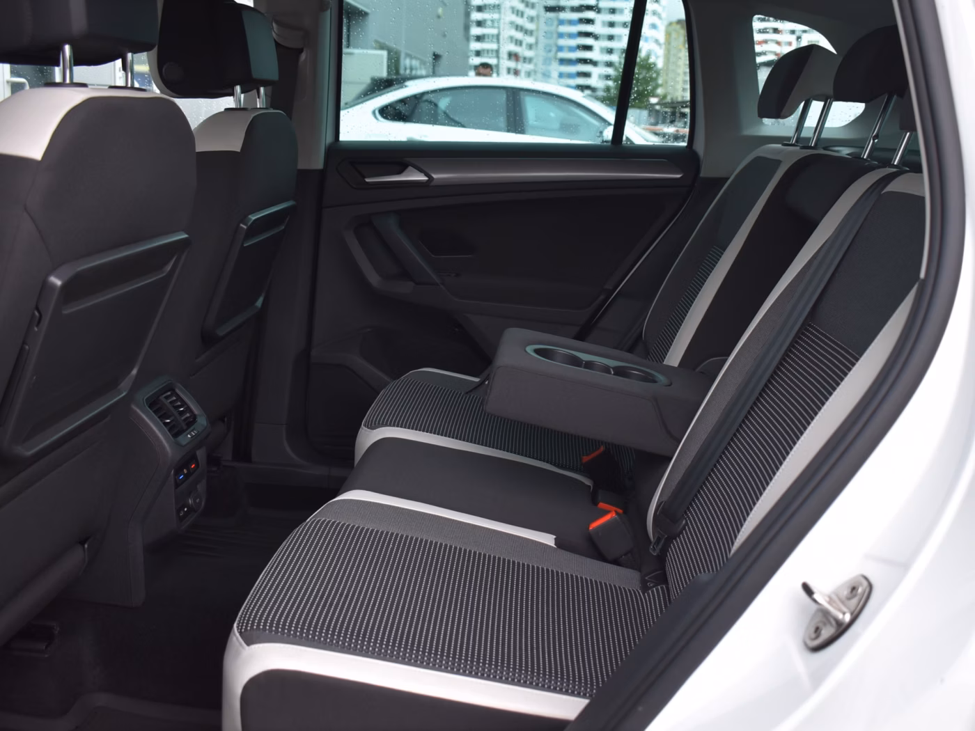 Volkswagen Tiguan фото 12