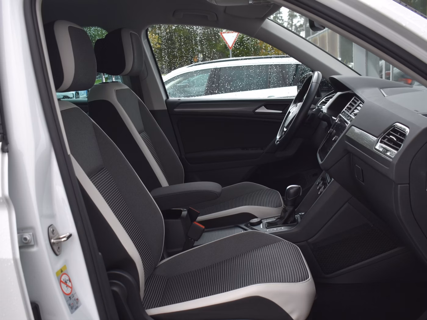 Volkswagen Tiguan фото 14