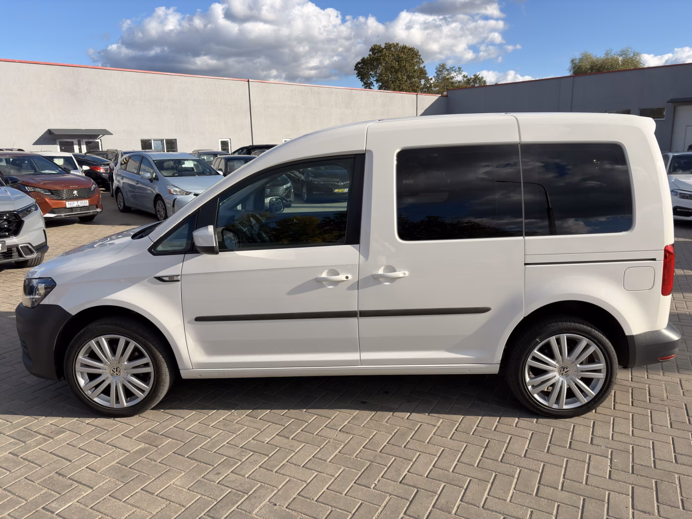 Volkswagen Caddy фото 6