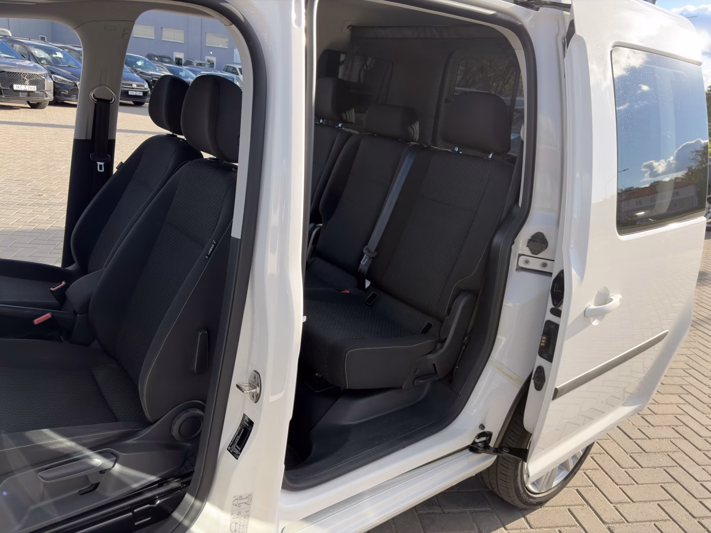 Volkswagen Caddy фото 17