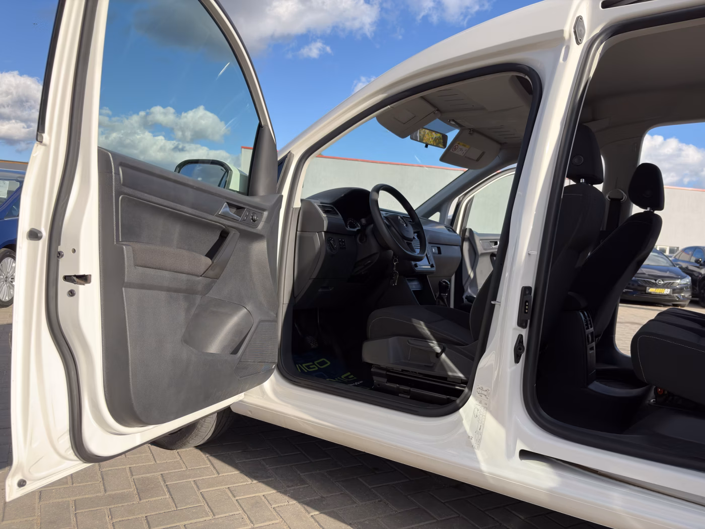 Volkswagen Caddy фото 20