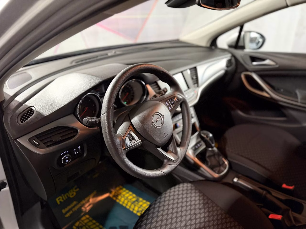 Opel Astra фото 9