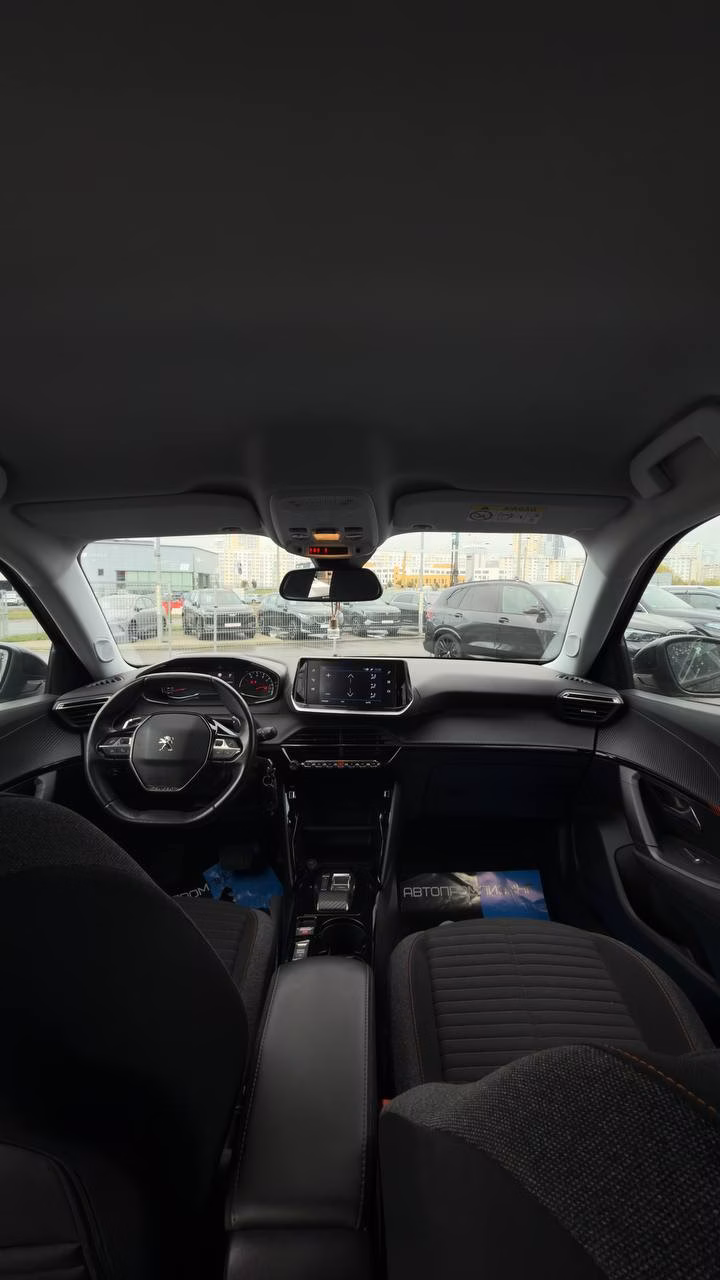 Peugeot 2008 фото 16