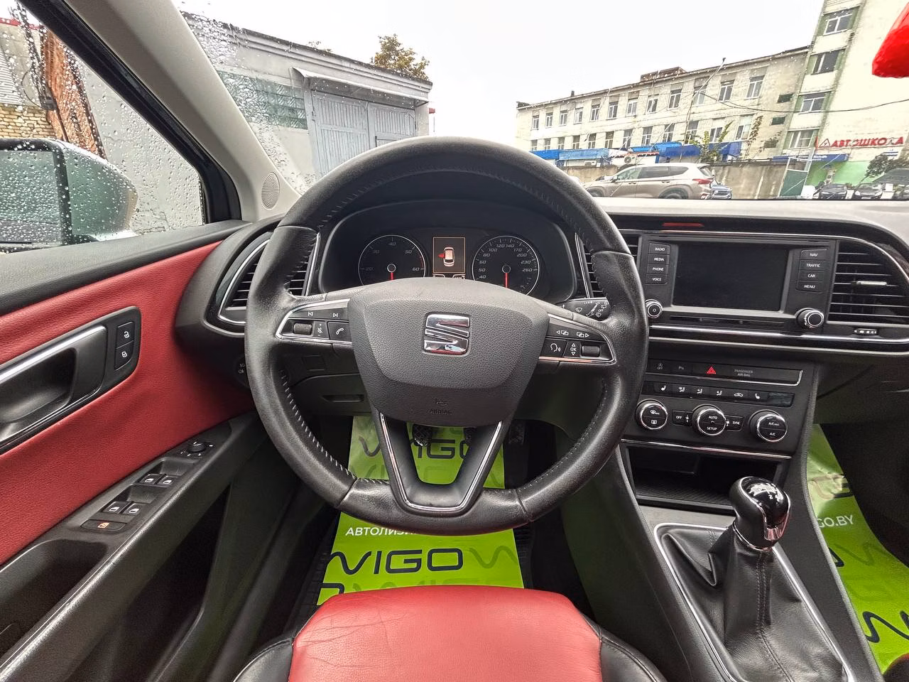 SEAT Leon фото 13